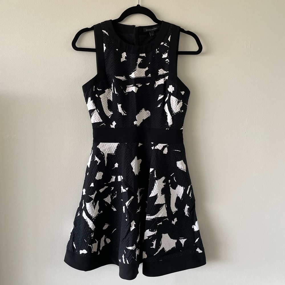 Banana Republic Dress (Size 2)